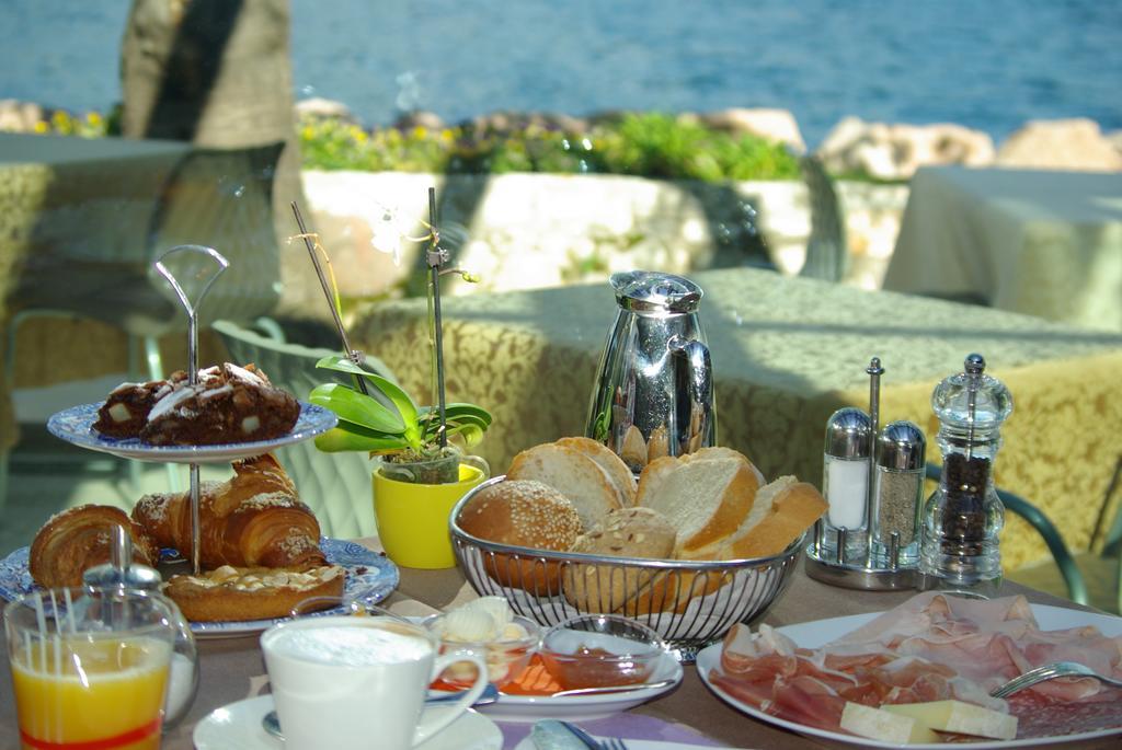 Hotel Locanda Fassa Brenzone sul Garda Esterno foto